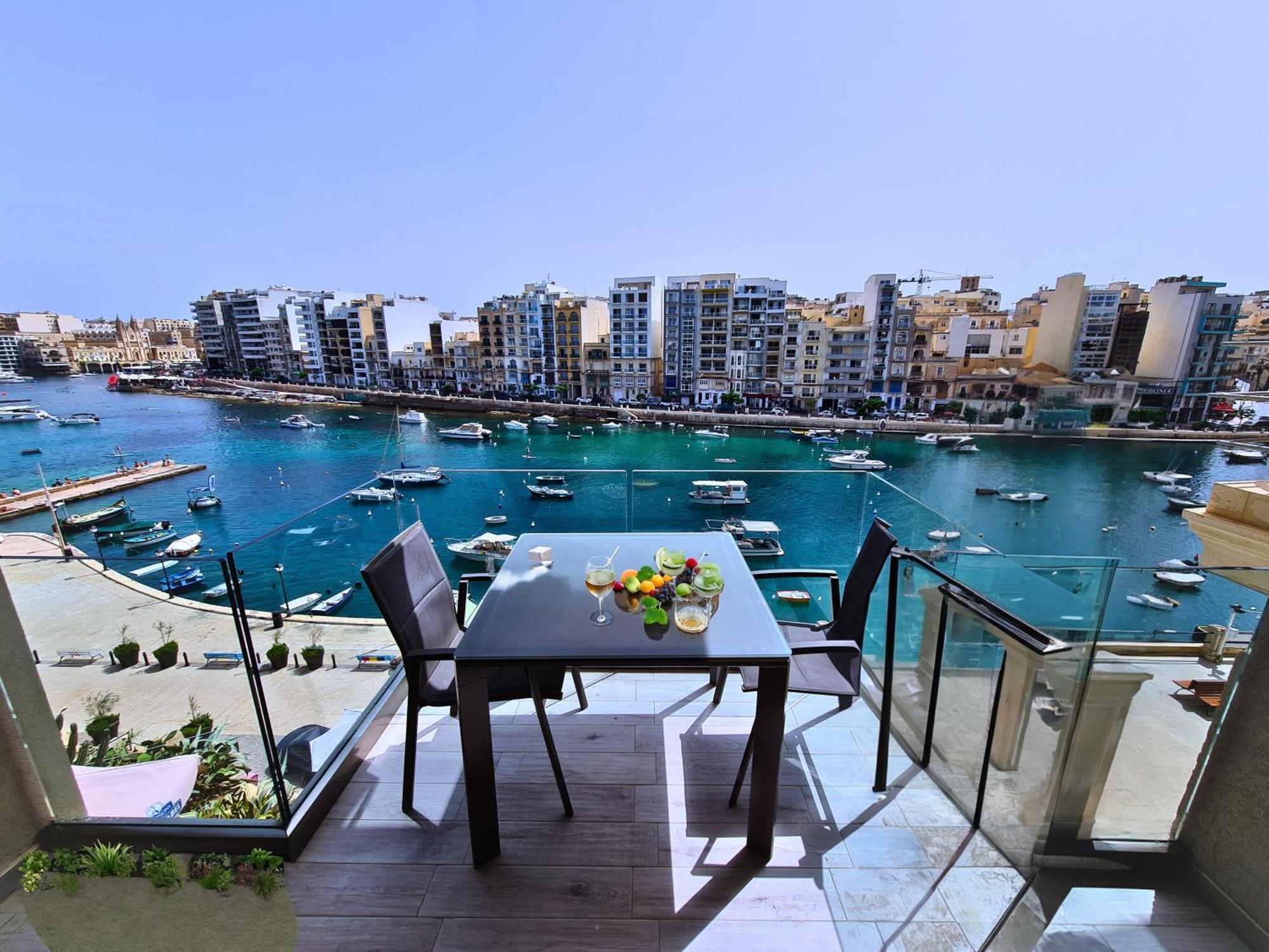 Supreme Seafront Apt With Balcony In St.Julian'S سانت جوليان المظهر الخارجي الصورة